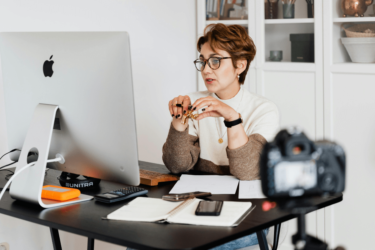 Instagram Consultant - How to Make Money On Instagram. A Woman is Providing Consulting Service to its Clients Illustrating How to Make Money on Instagram.