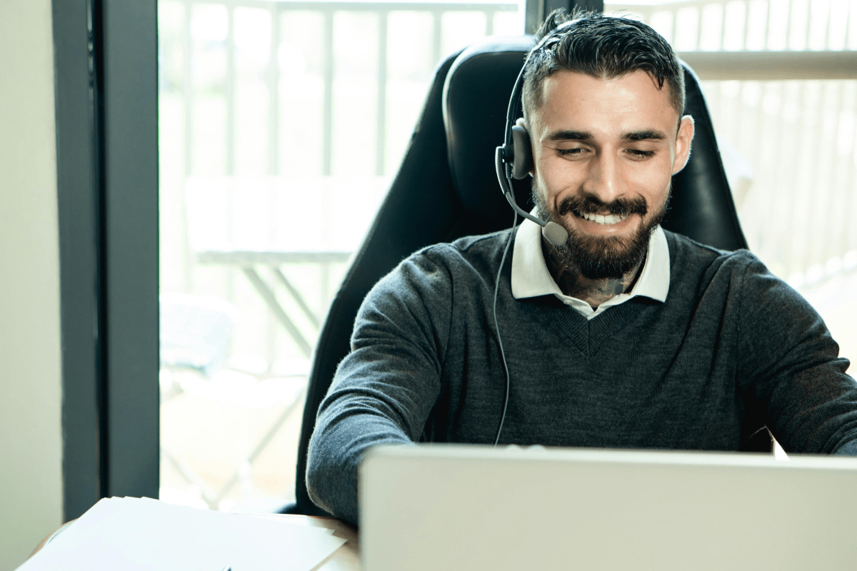 Virtual Customer Representative - Easy Jobs for Disabled Adults A Virtual Customer Representative Can Be Seen Illustrating Easy Jobs for Disabled Adults